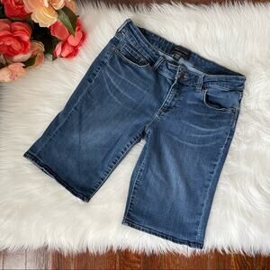 Banana Republic Bermuda Shorts Dark Medium Wash Size 28/6P